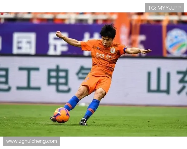 足球明星荧幕之路 从绿茵场到大银幕的华丽转身与传奇人生